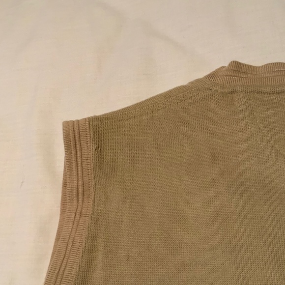 Greg Norman 100% Cotton Tan Pullover Vest (XL) - Picture 10 of 13